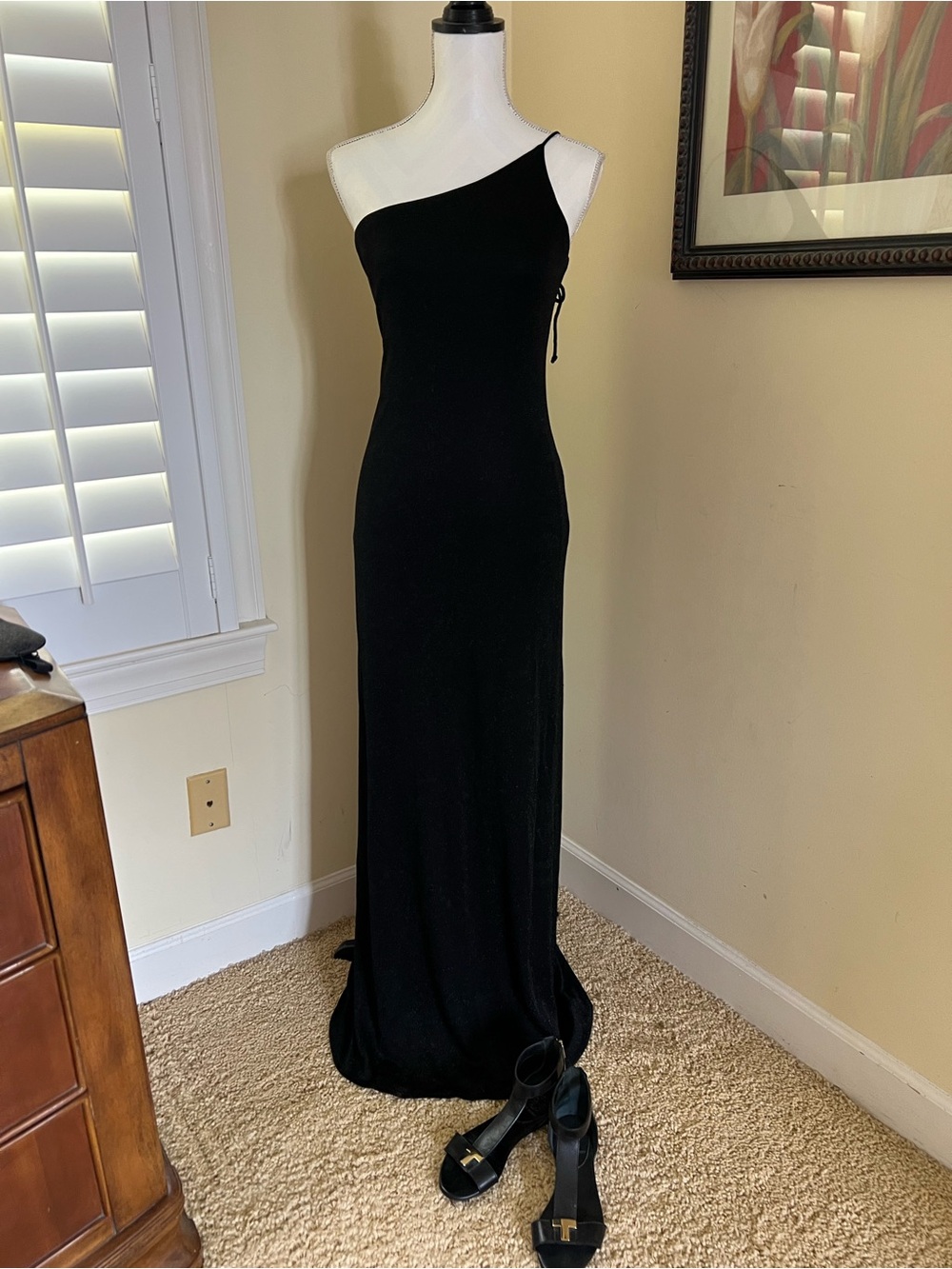 Arianna by Rachel Kaye Black One-Shoulder Evening Gown